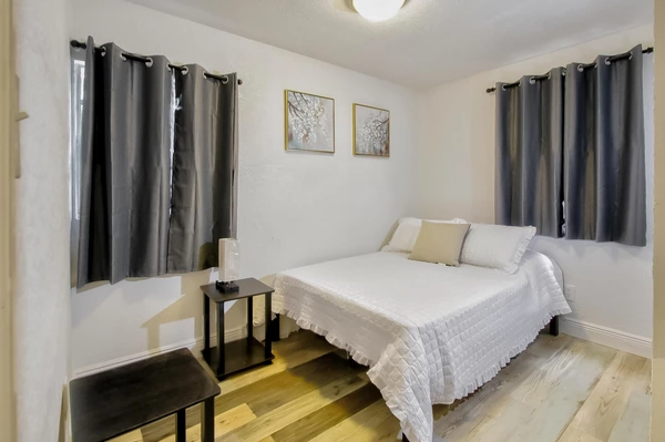 Coliving in Live Oaks Square - East Tampa, Tampa