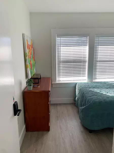 Coliving in Kenwood - Clearwater-St. Petersburg, Tampa