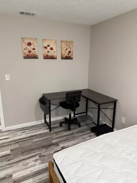 Coliving in Riverview - East Tampa, Tampa