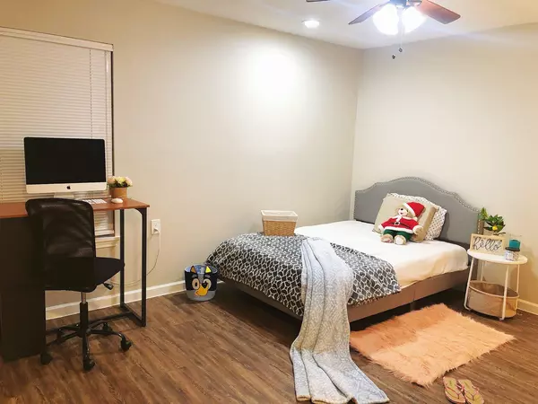 Coliving in Acres Home - Nw Houston, Houston