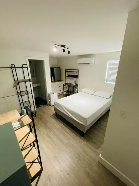 Coliving in Kenwood - Clearwater-St. Petersburg, Tampa
