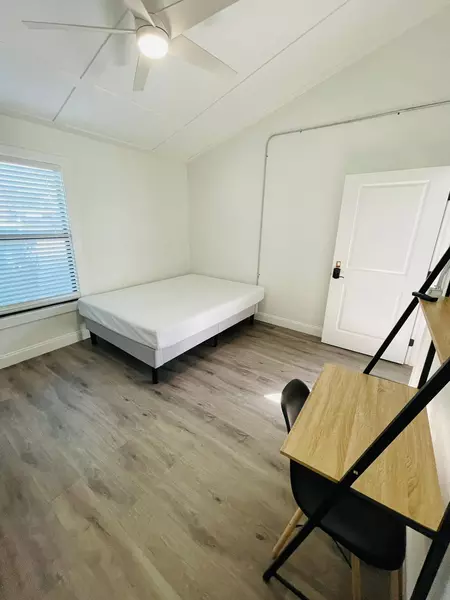 Coliving in Kenwood - Clearwater-St. Petersburg, Tampa