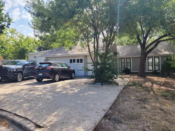 Coliving in University Hills - East Austin, Austin