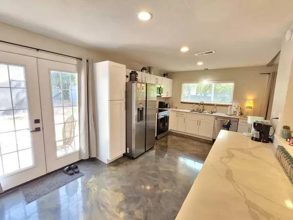 Coliving in University Hills - East Austin, Austin