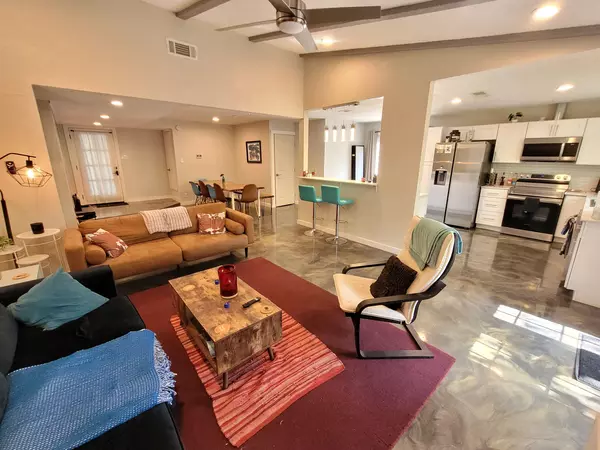 Coliving in University Hills - East Austin, Austin