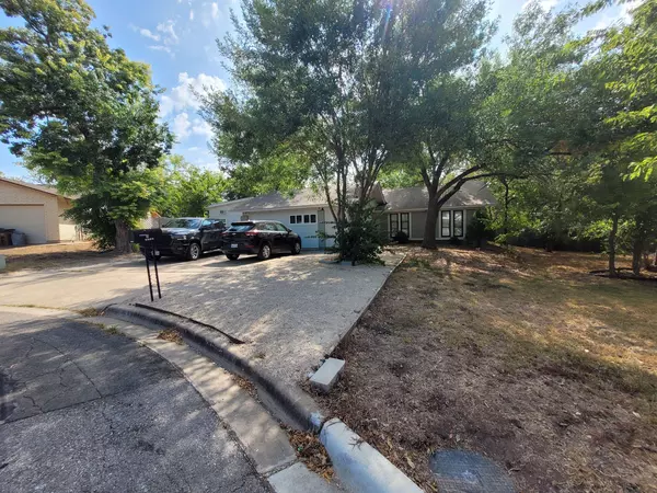 Coliving in University Hills - East Austin, Austin