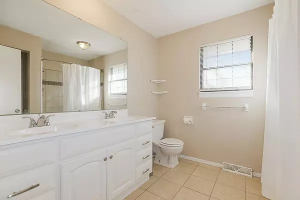 Coliving in Independence - Outer KCMO, Kansas City