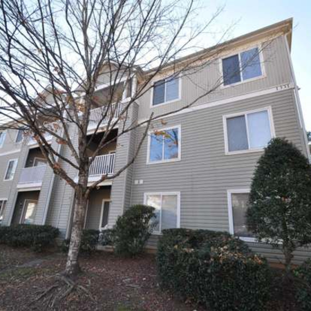 Coliving in Fairmont - Central Raleigh, Raleigh