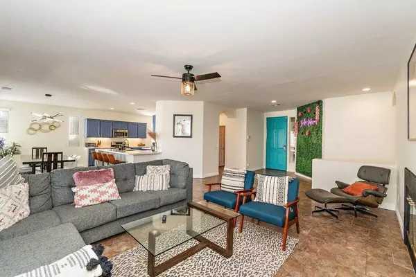 Coliving in Greater Coachella Valley - Inland Empire, Los Angeles