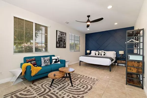 Coliving in Greater Coachella Valley - Inland Empire, Los Angeles