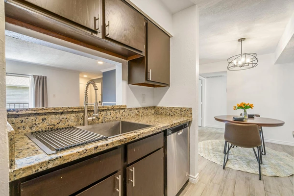 Coliving in Chinatown Houston - Sw Houston, Houston