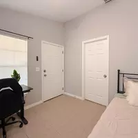 Coliving in Live Oaks Square - East Tampa, Tampa