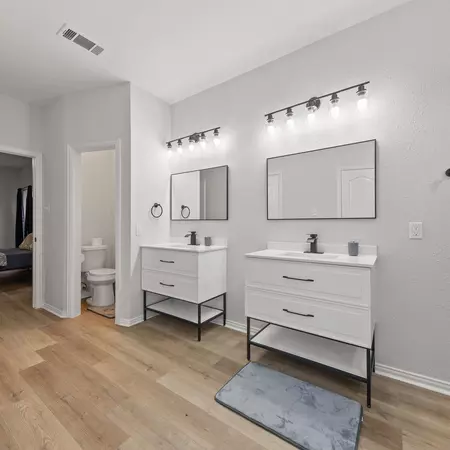 Coliving in Garland - Ne Dallas, Dallas