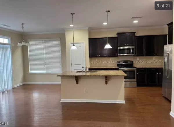 Coliving in Bryson Village - Outer Triangle, Raleigh