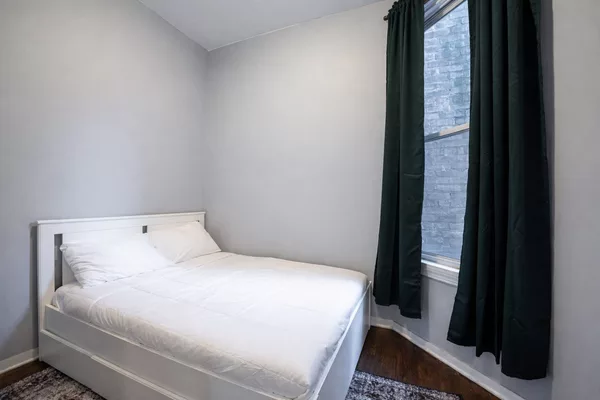 Coliving in Ukrainian Village - West Side, Chicago