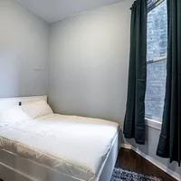 Coliving in Ukrainian Village - West Side, Chicago