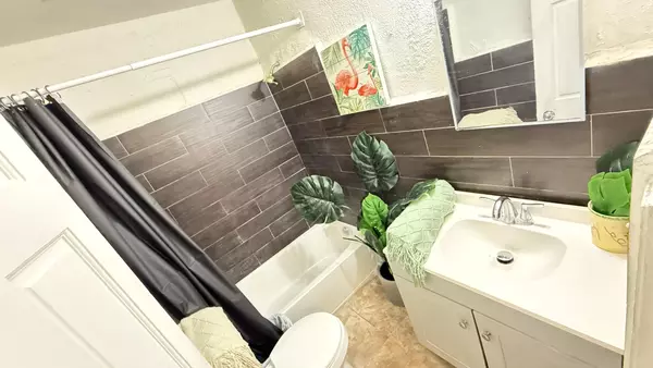 Coliving in Holden Heights - Central Orlando, Orlando