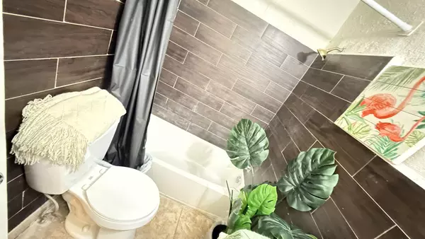 Coliving in Holden Heights - Central Orlando, Orlando