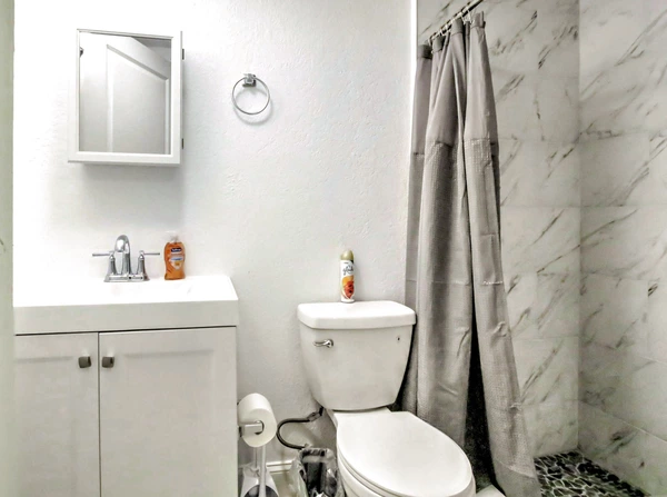 Coliving in Ybor City - Central Tampa, Tampa