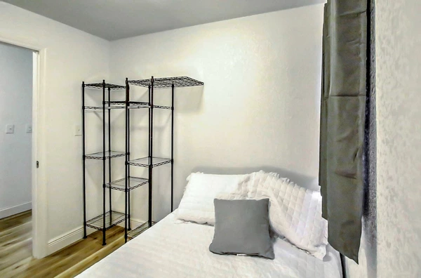 Coliving in Ybor City - Central Tampa, Tampa