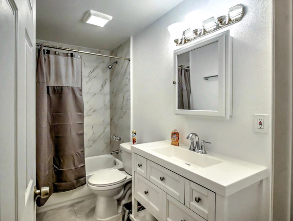 Coliving in Ybor City - Central Tampa, Tampa