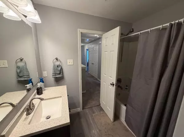 Coliving in Acres Home - Nw Houston, Houston