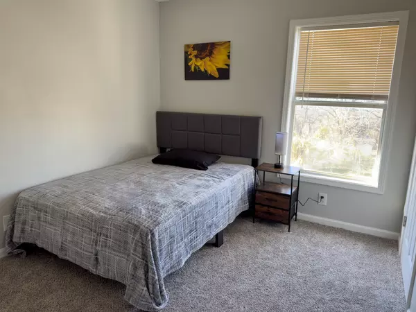 Coliving in Blue Hills - KCMO, Kansas City