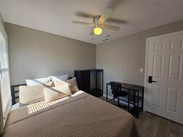 Coliving in Daytona Beach - Outer Orlando, Orlando