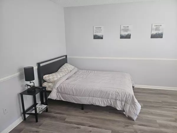 Coliving in Garden City JAX - Northside, Jacksonville