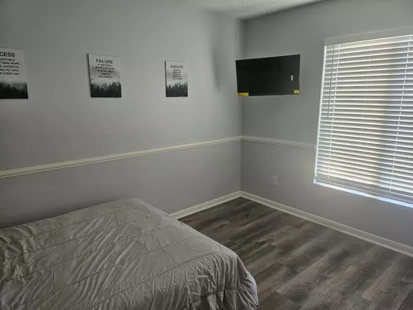 Coliving in Garden City JAX - Northside, Jacksonville