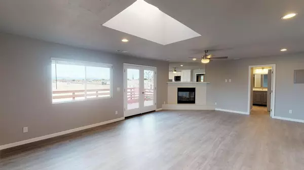 Coliving in East Palo Alto - Peninsula, San Francisco