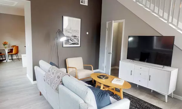 Coliving in East Palo Alto - Peninsula, San Francisco