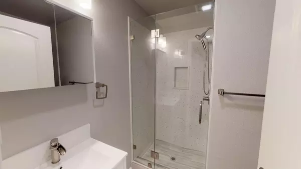 Coliving in East Palo Alto - Peninsula, San Francisco