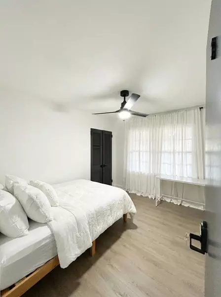 Coliving in Gastonia - West Charlotte, Charlotte