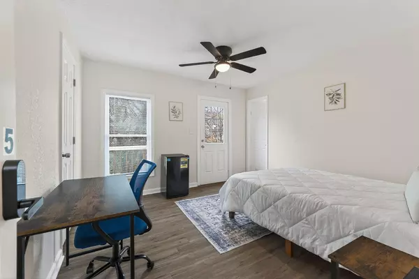 Coliving in Longfellow - KCMO, Kansas City