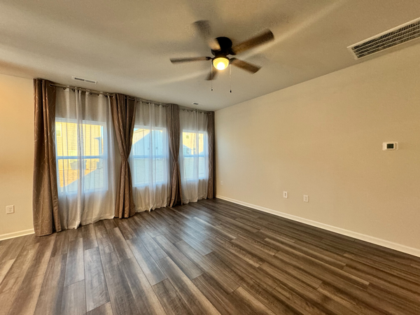 Coliving in Hillsborough - Outer Triangle, Raleigh