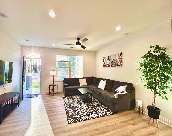 Coliving in Bedford at Falls River - North Raleigh, Raleigh