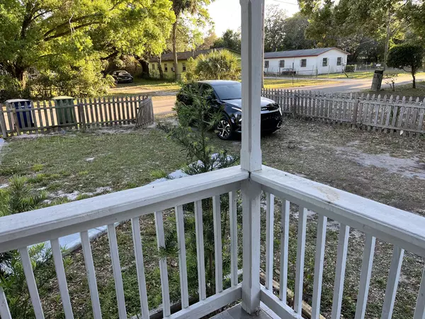 Coliving in Live Oaks Square - East Tampa, Tampa