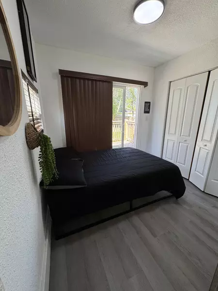 Coliving in Live Oaks Square - East Tampa, Tampa