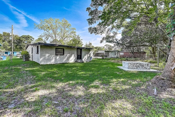 Coliving in Lake Forest - Northside, Jacksonville