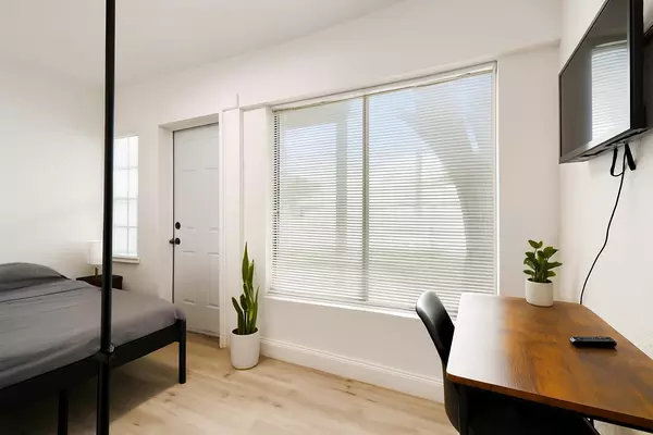 Coliving in Downtown St. Petersburg - Clearwater-St. Petersburg, Tampa