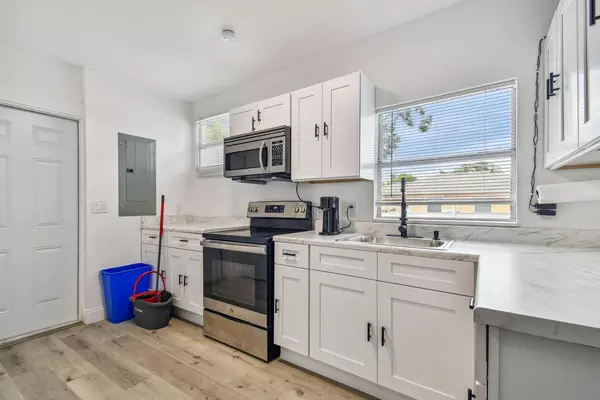 Coliving in Downtown St. Petersburg - Clearwater-St. Petersburg, Tampa