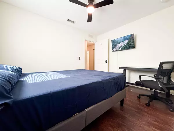 Coliving in Windy Hill - Southside, Jacksonville