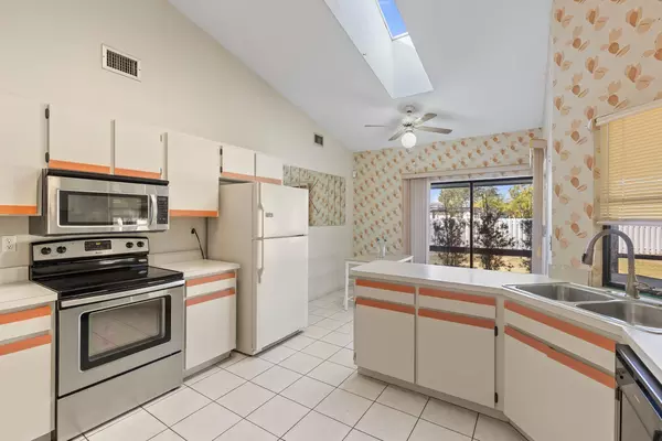 Coliving in Port Charlotte - North Port, Sarasota