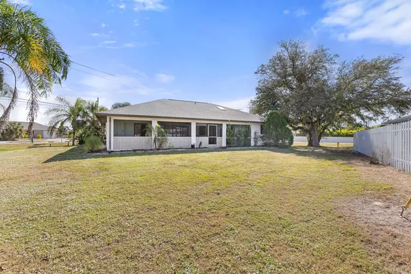 Coliving in Port Charlotte - North Port, Sarasota