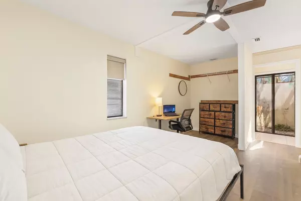 Coliving in Port Charlotte - North Port, Sarasota