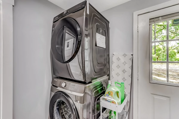 Coliving in College Park JAX - Northside, Jacksonville