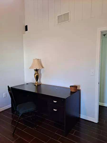 Coliving in Port Orange - Outer Orlando, Orlando
