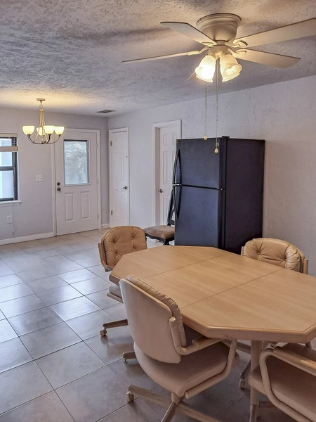 Coliving in Port Orange - Outer Orlando, Orlando