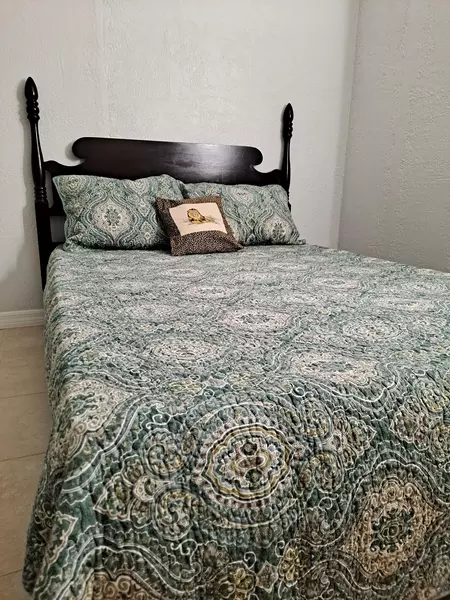 Coliving in Port Orange - Outer Orlando, Orlando